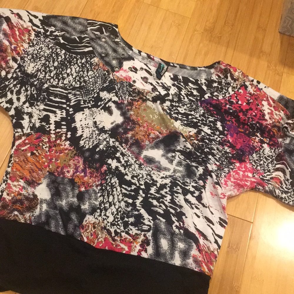 Patterned top